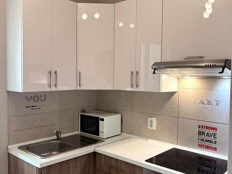 квартира за адресою Софії Русової вул., 1