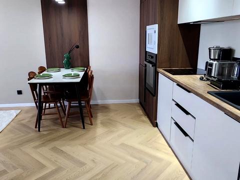 квартира за адресою Салютна вул., (Будинок 02301-02303)