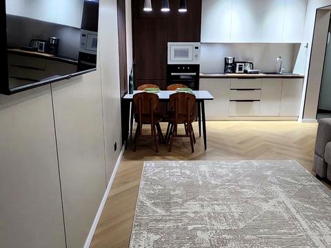 квартира за адресою Салютна вул., (Будинок 02301-02303)