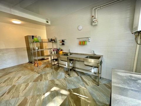 коммерческая по адресу Новосельского ул., 19