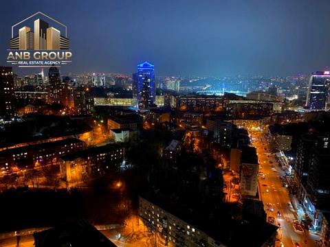 комерційна за адресою Кловський узвіз, 7