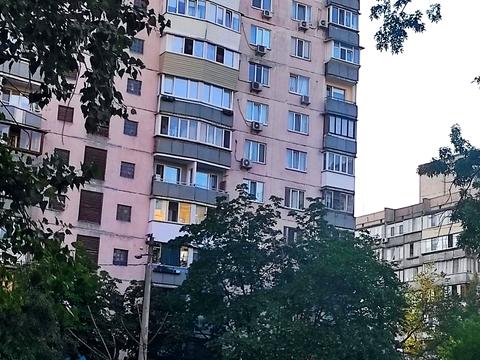 квартира за адресою Зої Гайдай вул., 9-А