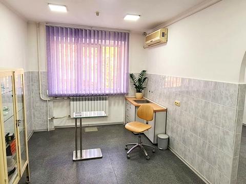 комерційна за адресою Лєскова вул., 3-А