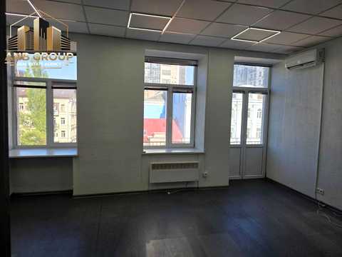 коммерческая по адресу Антоновича ул. (Горького), 48
