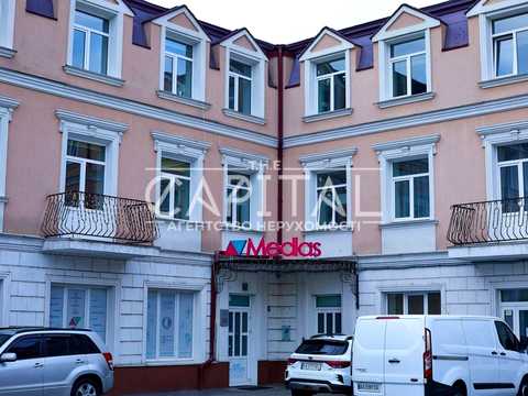 комерційна за адресою Хорива вул., 31-А
