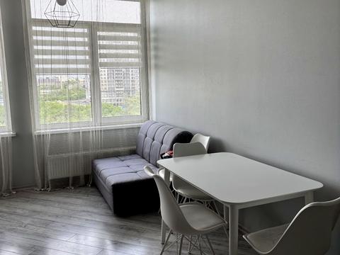 квартира за адресою Юнацька вул., 17