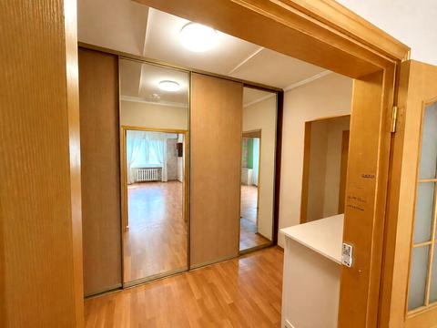 квартира за адресою Милославська вул., 12
