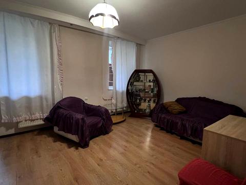 квартира за адресою Зоопаркова вул., 6