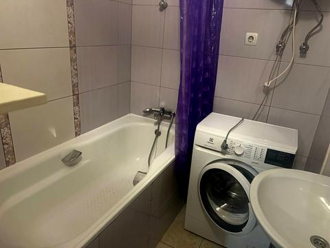 квартира за адресою Зоопаркова вул., 6