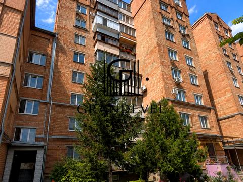 квартира за адресою Паризька вул., 5