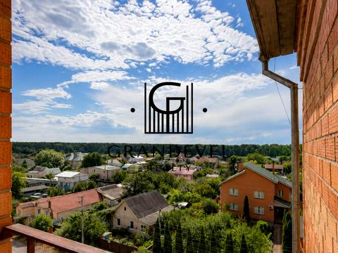 квартира за адресою Паризька вул., 5