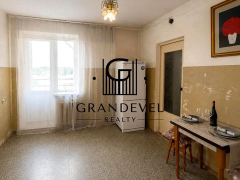 квартира за адресою Паризька вул., 5