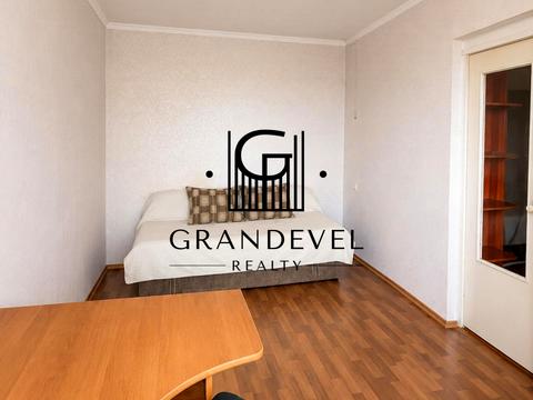 квартира за адресою Паризька вул., 5