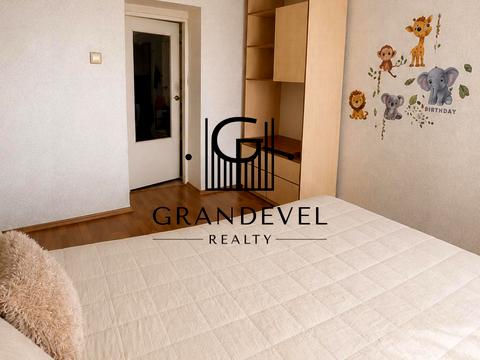 квартира за адресою Паризька вул., 5