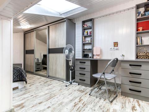 квартира за адресою Олександра Довженка вул., 23