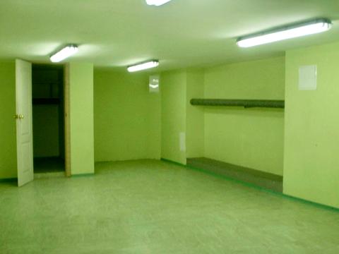 комерційна за адресою Лесі Українки бульв., 14