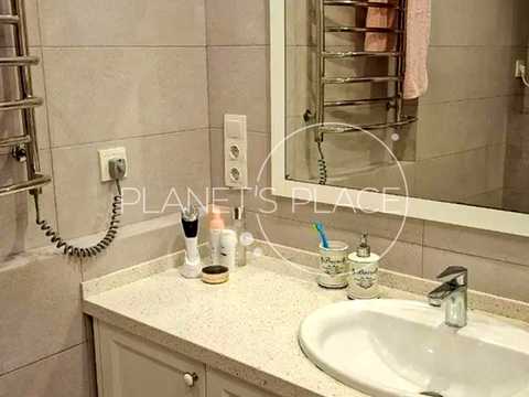 квартира за адресою Драгоманова вул., 2