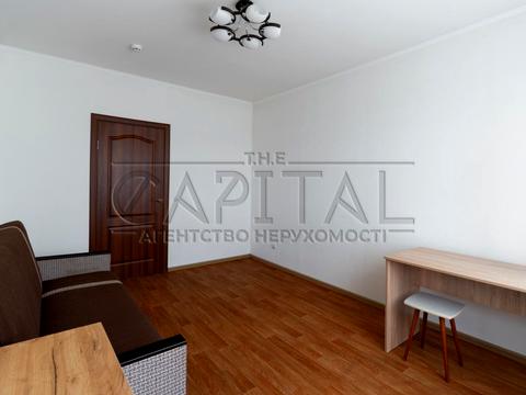 квартира за адресою Софії Русової вул., 5-Б