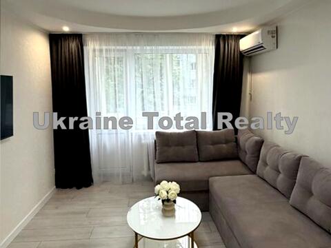 квартира за адресою Верховної Ради бульв., 26-Б