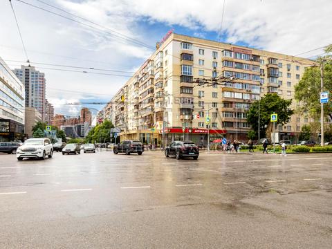 комерційна за адресою Лесі Українки бульв., 25