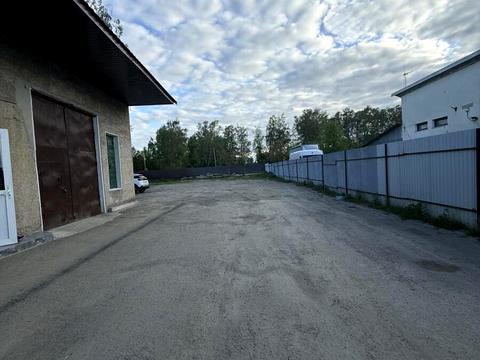 комерційна за адресою Польова вул., 10