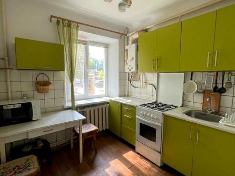 квартира за адресою Кам'янецька вул., 78