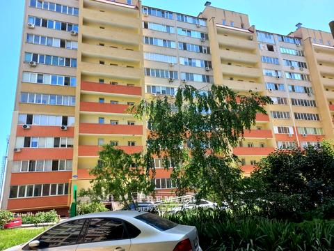 квартира за адресою Академіка Сахарова вул., 16-А