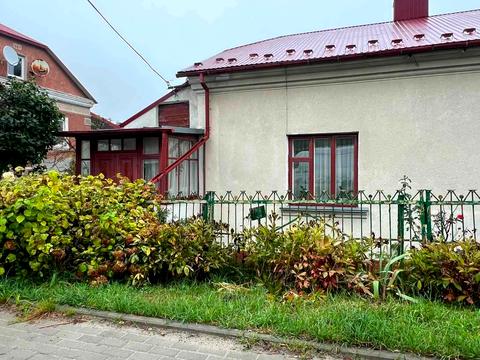 будинок за адресою Загребельна вул., 12
