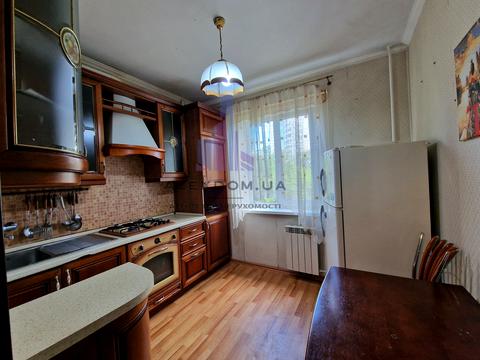 квартира за адресою Каштанова вул., 8-А