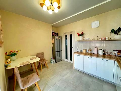 квартира за адресою Дмитра Коцюбайла вул., (Будинок)