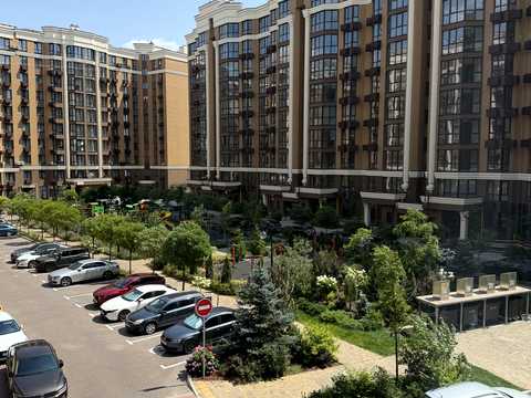 квартира за адресою Щаслива вул., 63
