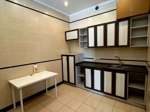 комерційна за адресою Кловський узвіз, 7а