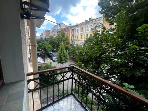 квартира по адресу Вячеслава Липинского ул. (Чапаєва), 10