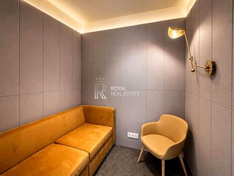 комерційна за адресою Кловський узвіз, 7a