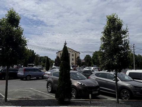 комерційна за адресою Івана Кожедуба вул., (Будинок 10)