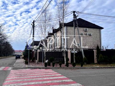 будинок за адресою с. Петропавлівська Борщагівка, Паркова, 20