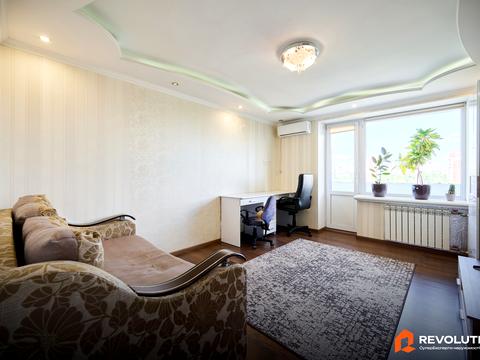 квартира за адресою Романа Шухевича просп. (Генерала Ватутіна), 30