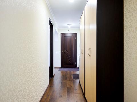 квартира за адресою Романа Шухевича просп. (Генерала Ватутіна), 30