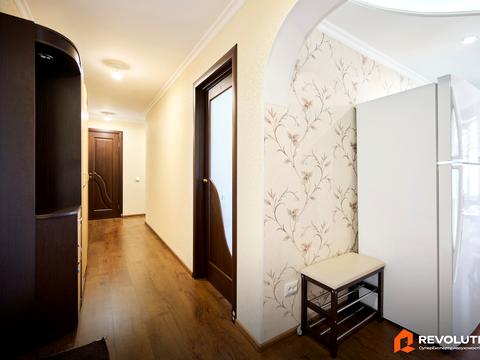 квартира за адресою Романа Шухевича просп. (Генерала Ватутіна), 30