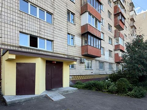 квартира за адресою Романа Шухевича просп. (Генерала Ватутіна), 30