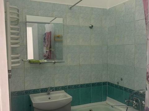 квартира за адресою Гетьмана Петра Дорошенка вул. (Жовтнева), 42