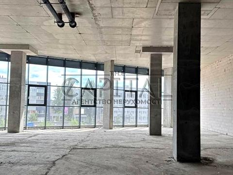 комерційна за адресою Миколи Бажана просп., 17