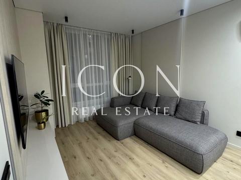 квартира за адресою Салютна вул., 2к18