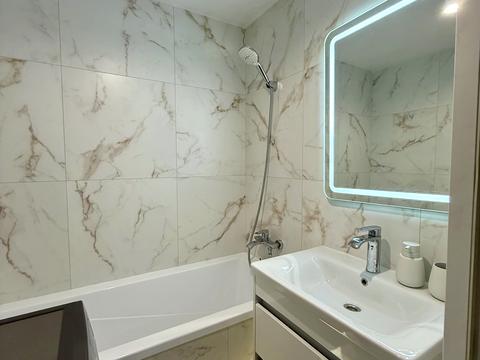квартира за адресою Червоної Калини просп., 121