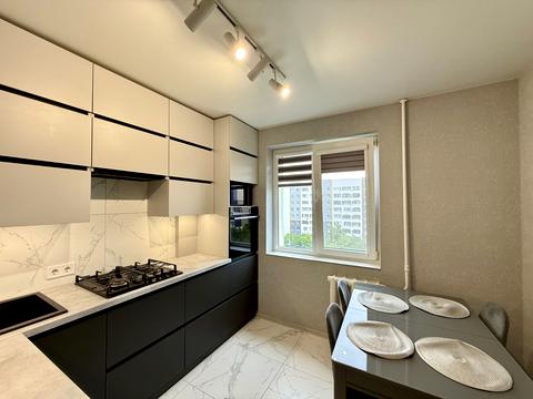 квартира за адресою Червоної Калини просп., 121