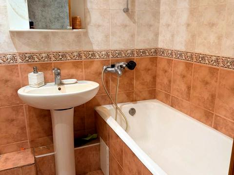 квартира за адресою Бакинська вул., 37