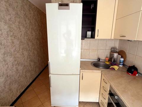 квартира за адресою Бакинська вул., 37