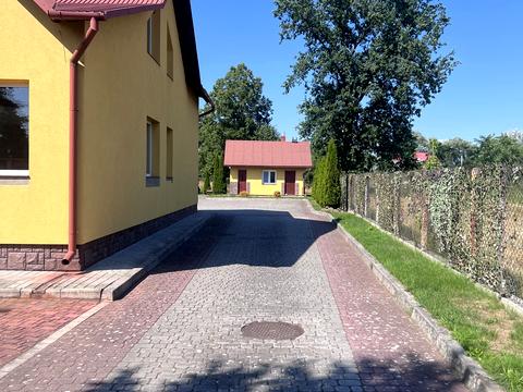 дом по адресу Центральна
