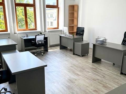 комерційна за адресою Воздвиженська вул., 48