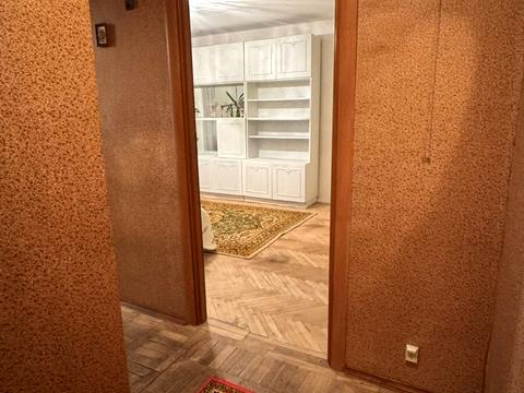 паркоместо по адресу Яворницького, 8